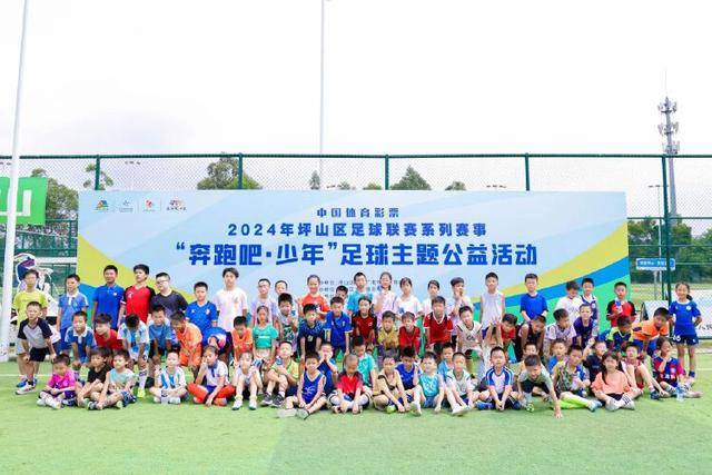 俄女排超级杯喀山3-0夺第3冠 王云蕗无缘留洋首冠